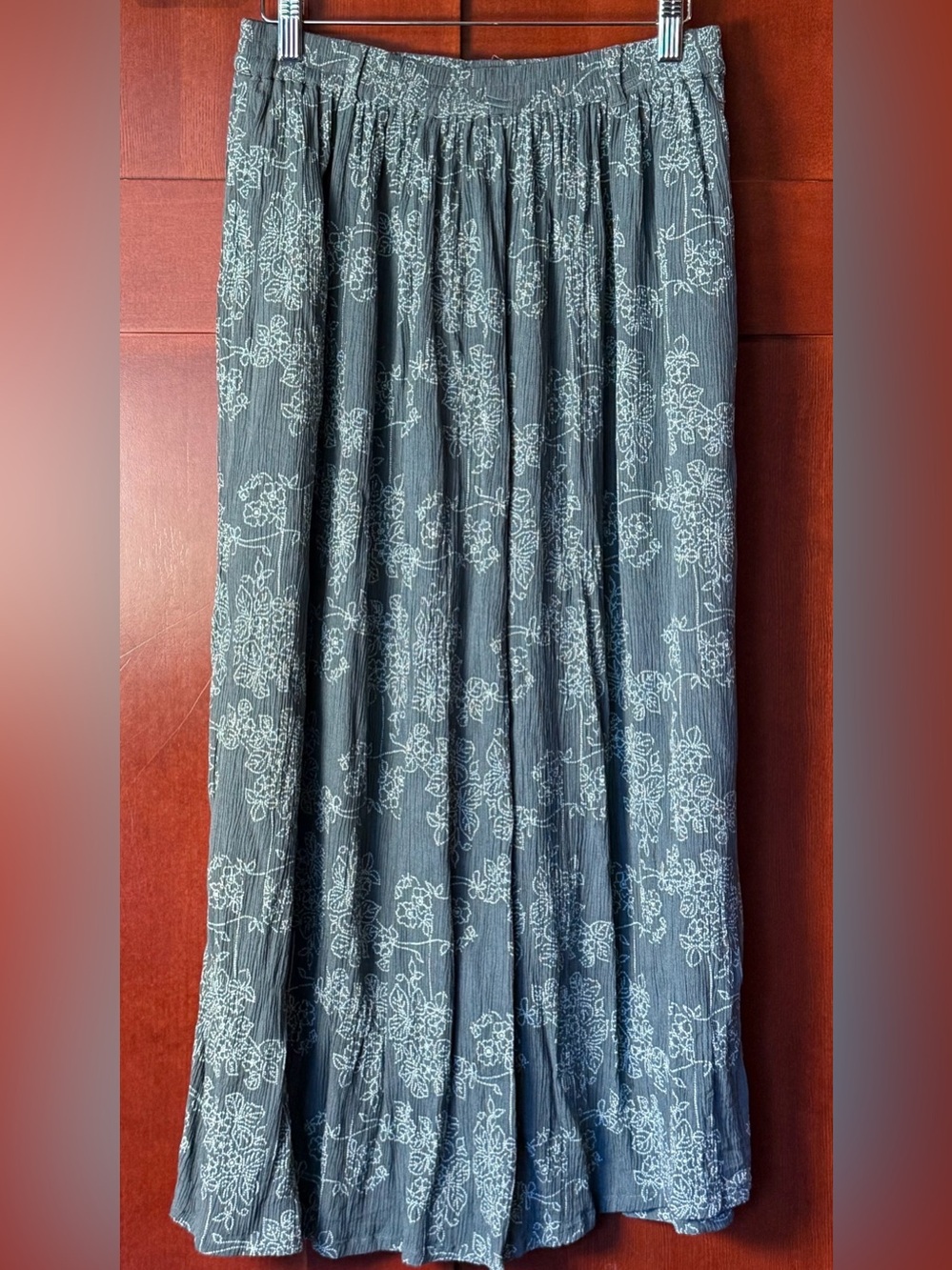 Cabela's Vintage Sage Green Floral Maxi Broom Skirt Size Small